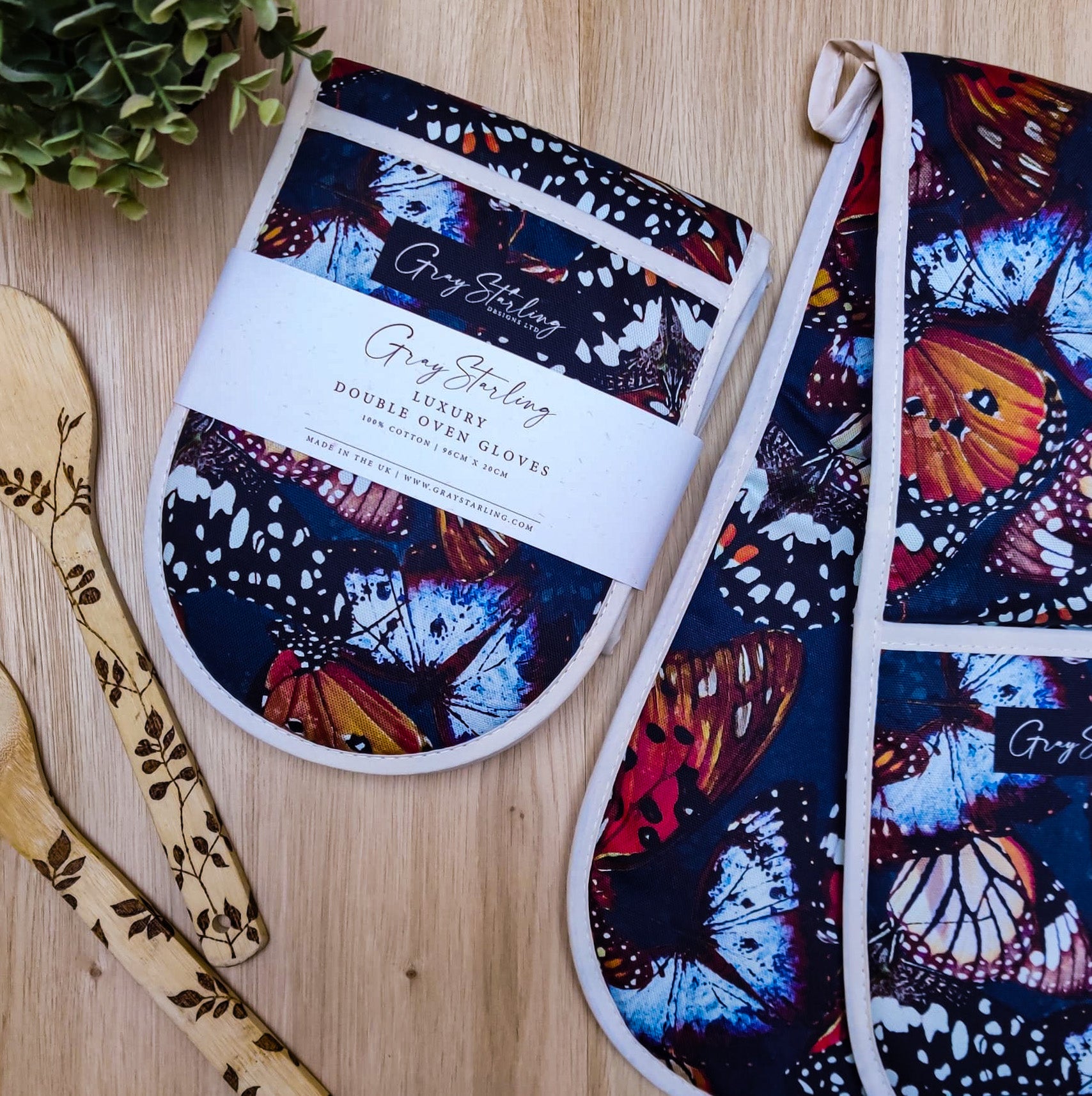 Butterfly House Kitchenware Set - Oven gloves, tea towel & Apron